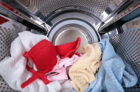Comment laver son soutien-gorge à la machine sans l'abîmer ? 